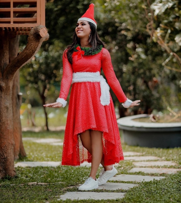 Nadira Mehrin Photos HD Latest Images Pictures Stills Of Nadira nadira-mehrin-photos-hd-latest-images-pictures-stills-of-nadira