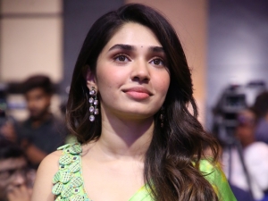 Pradeep Ranganathan Krithi Shetty Vignesh Shivan At LIK Movie Promotions Photos