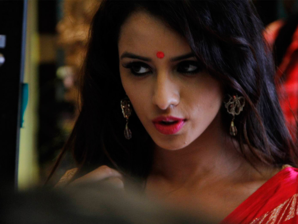 Sitara Fan Photos | Sitara Photos, Images, Pictures - FilmiBeat