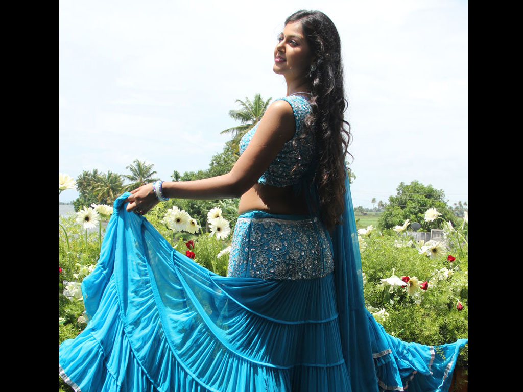 Monal Gajjar