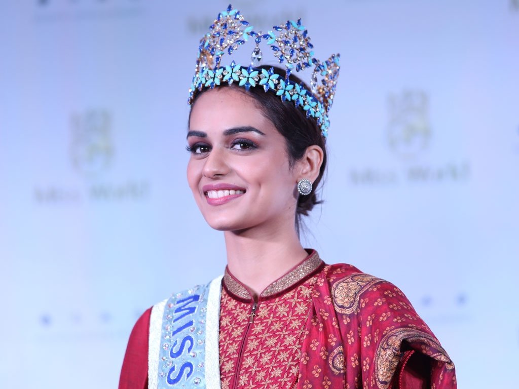 Manushi Chhillar Hd Wallpapers Latest Manushi Chhillar Images, Photos, Reviews