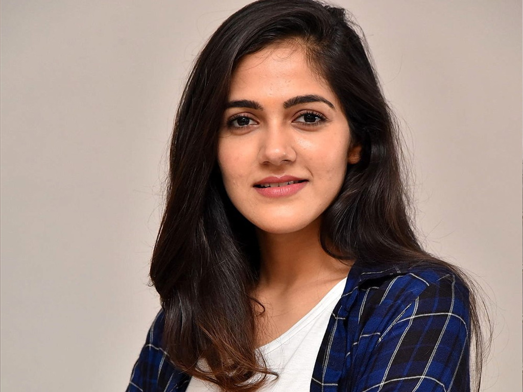 Simran Choudhary Photos | Simran Choudhary Images | Simran Choudhary ...