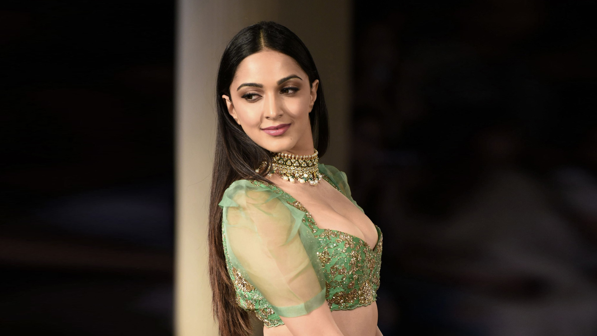 Kiara Advani HD Wallpapers | Latest Kiara Advani Wallpapers HD Free Download (1080p to 2K) - FilmiBeat Kiara Advani HD Wallpapers | Latest Kiara Advani Wallpapers HD Free Download (1080p to 2K) - FilmiBeat