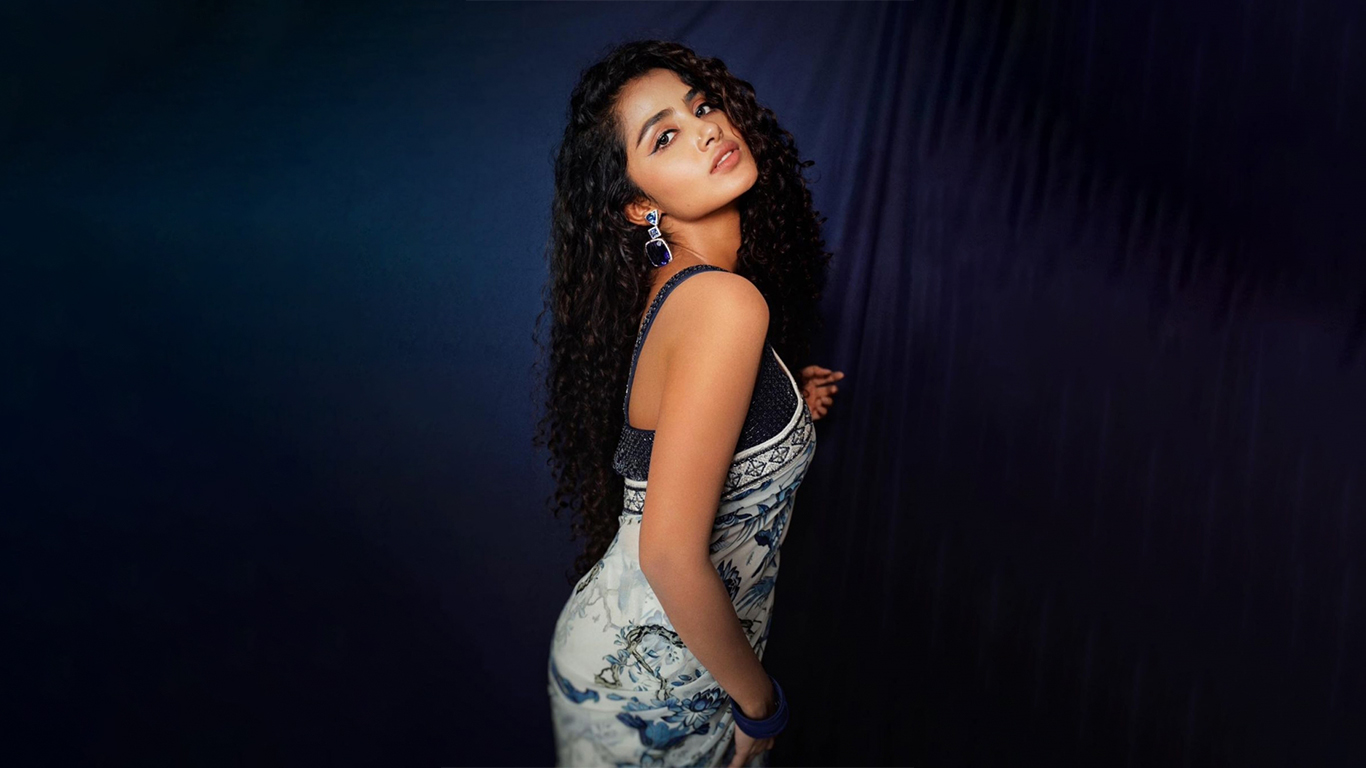 Latest Photos of Anupama Parameswaran