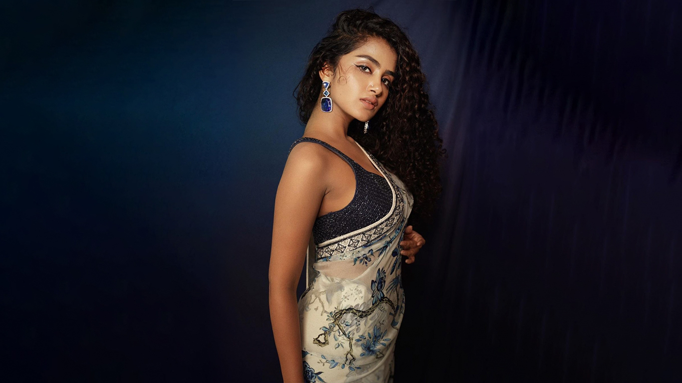 Latest Photos of Anupama Parameswaran