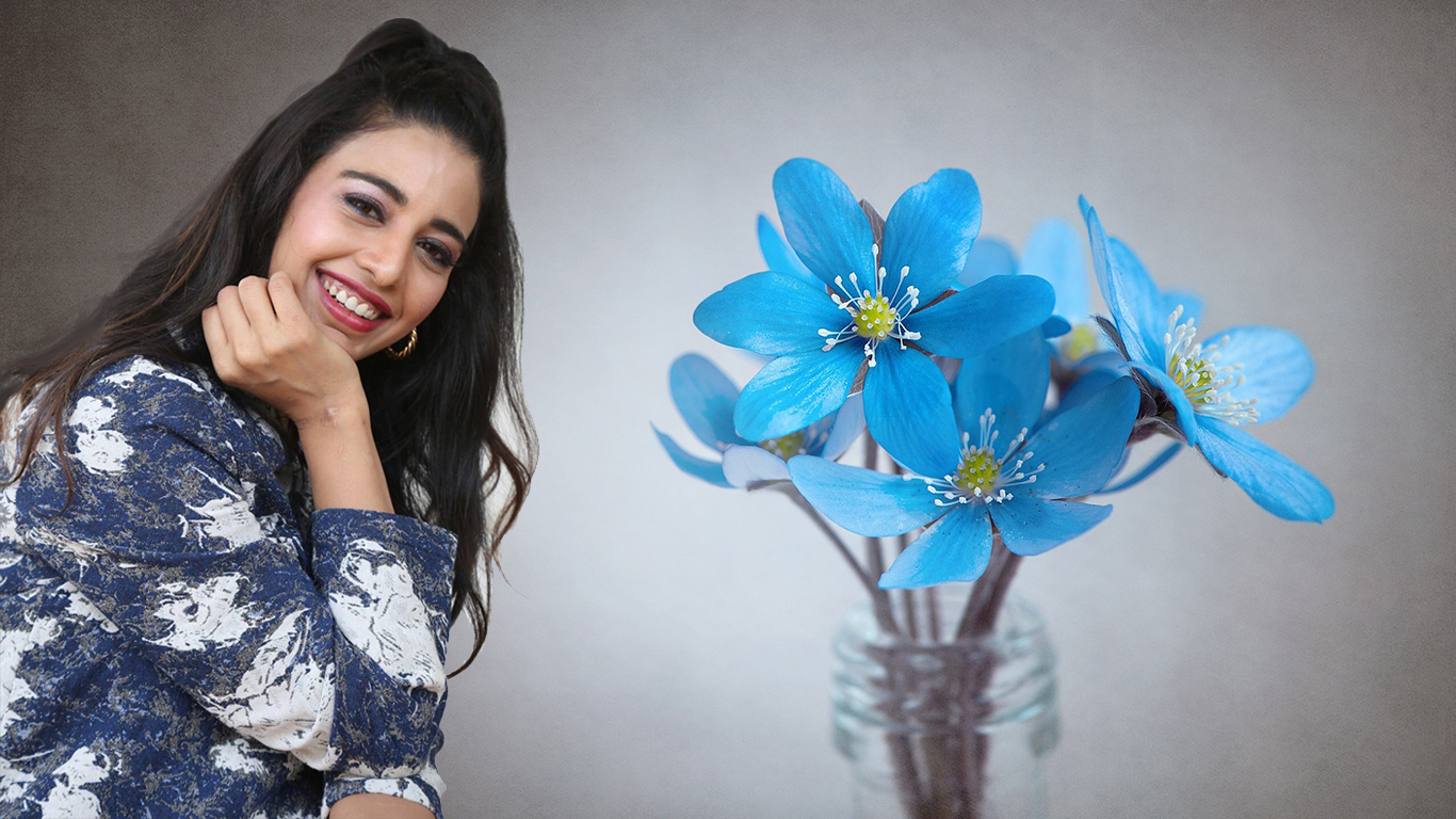 Latest Stills of Daksha Nagarkar