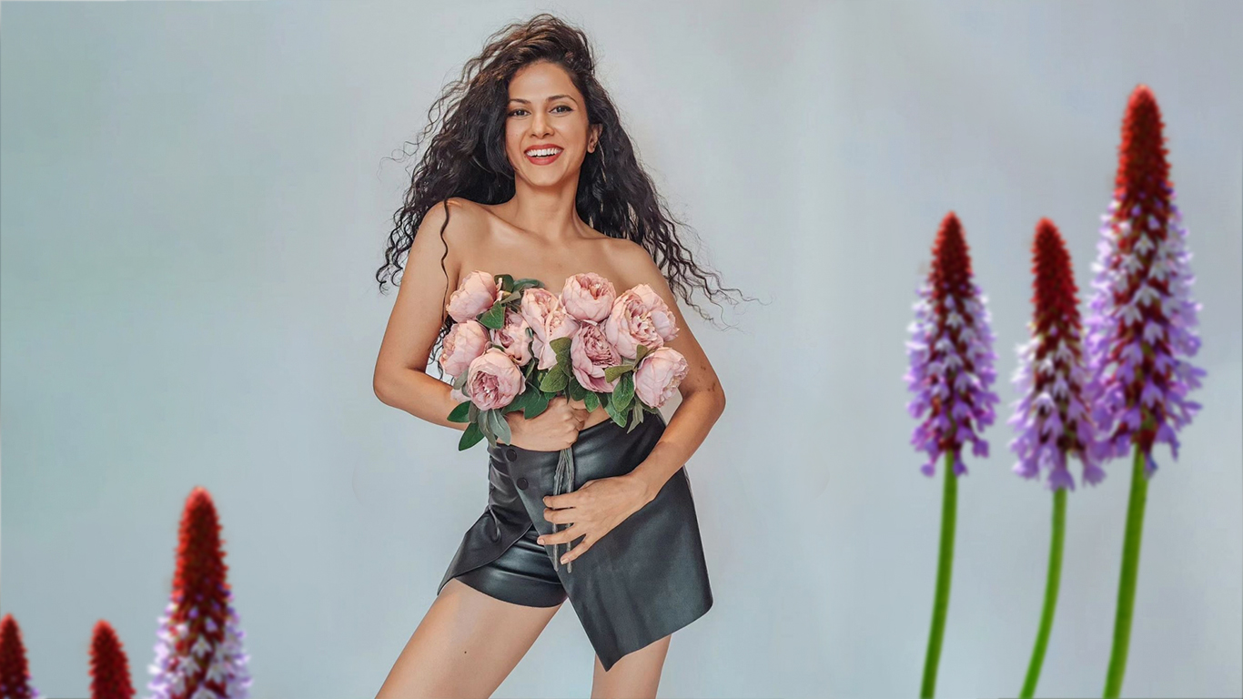 Stunning Photoshoot of Daisy Bopanna