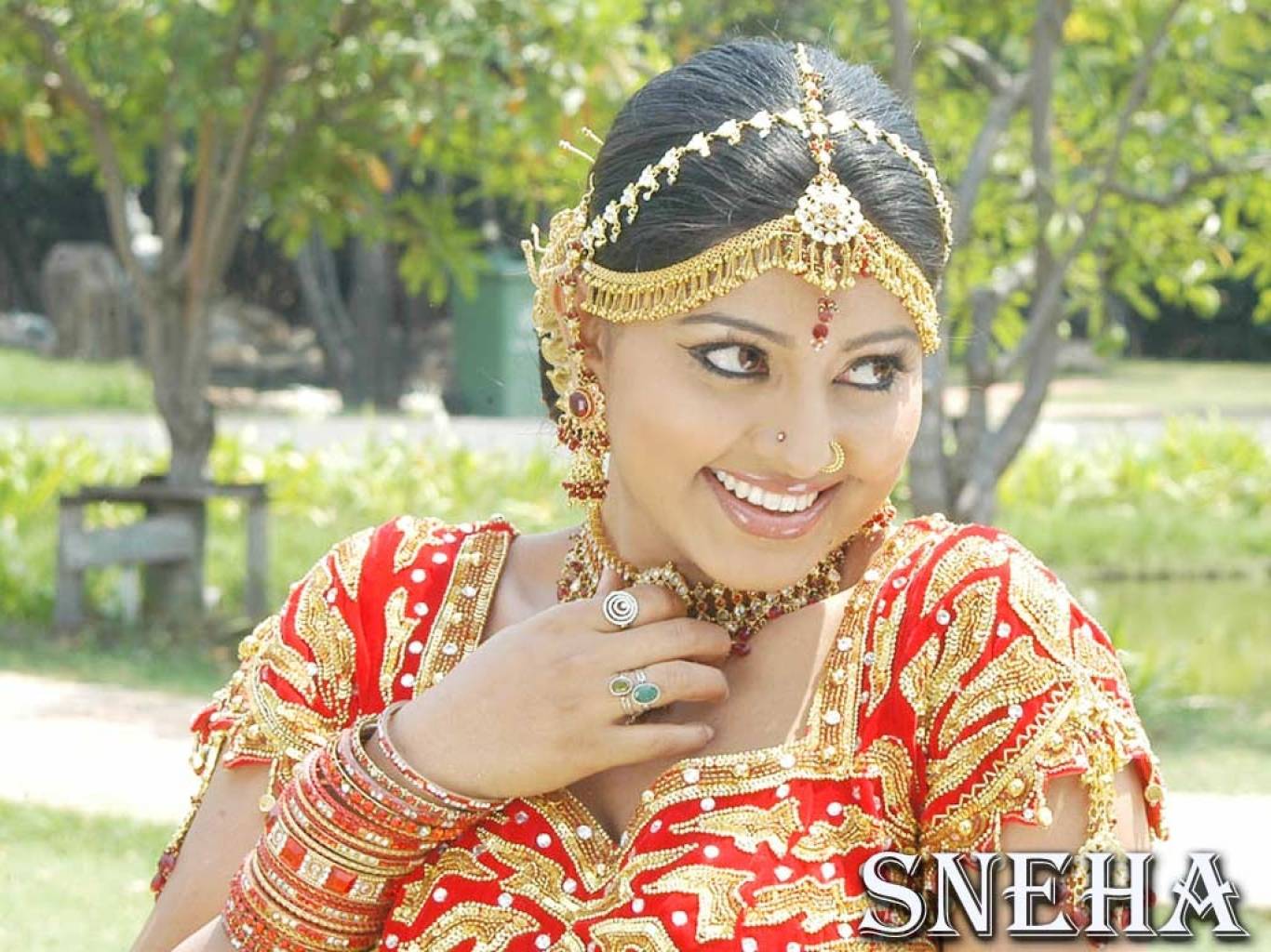 Sneha HD Wallpapers | Latest Sneha Wallpapers HD Free Download (1080p to 2K) - FilmiBeat Sneha HD Wallpapers | Latest Sneha Wallpapers HD Free Download (1080p to 2K) - FilmiBeat