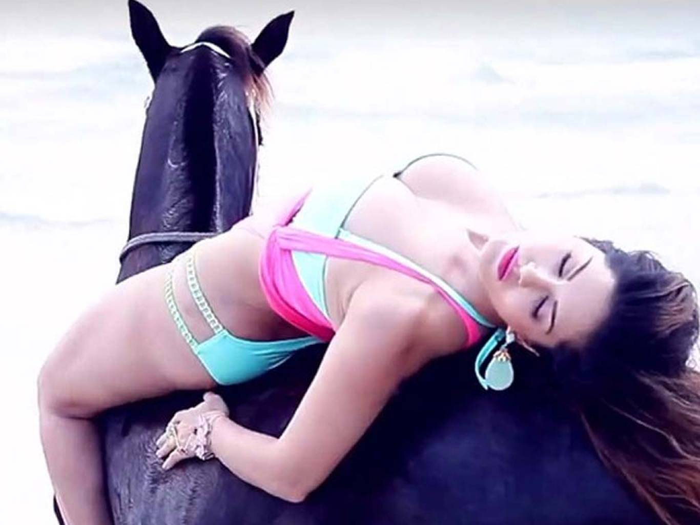 Sunny Leone Wallpapers