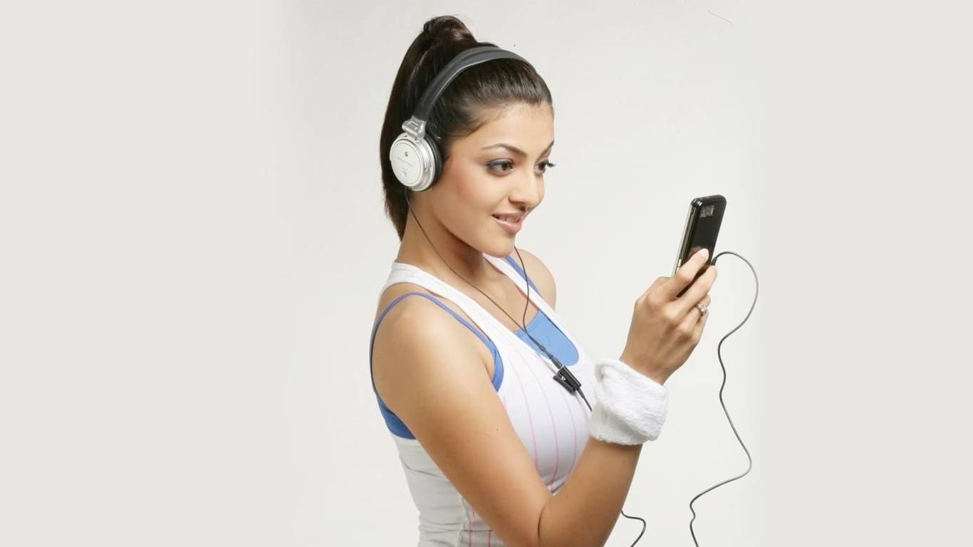 Kajal Aggarwal Wallpapers IMAGES, GIF, ANIMATED GIF, WALLPAPER, STICKER FOR WHATSAPP & FACEBOOK