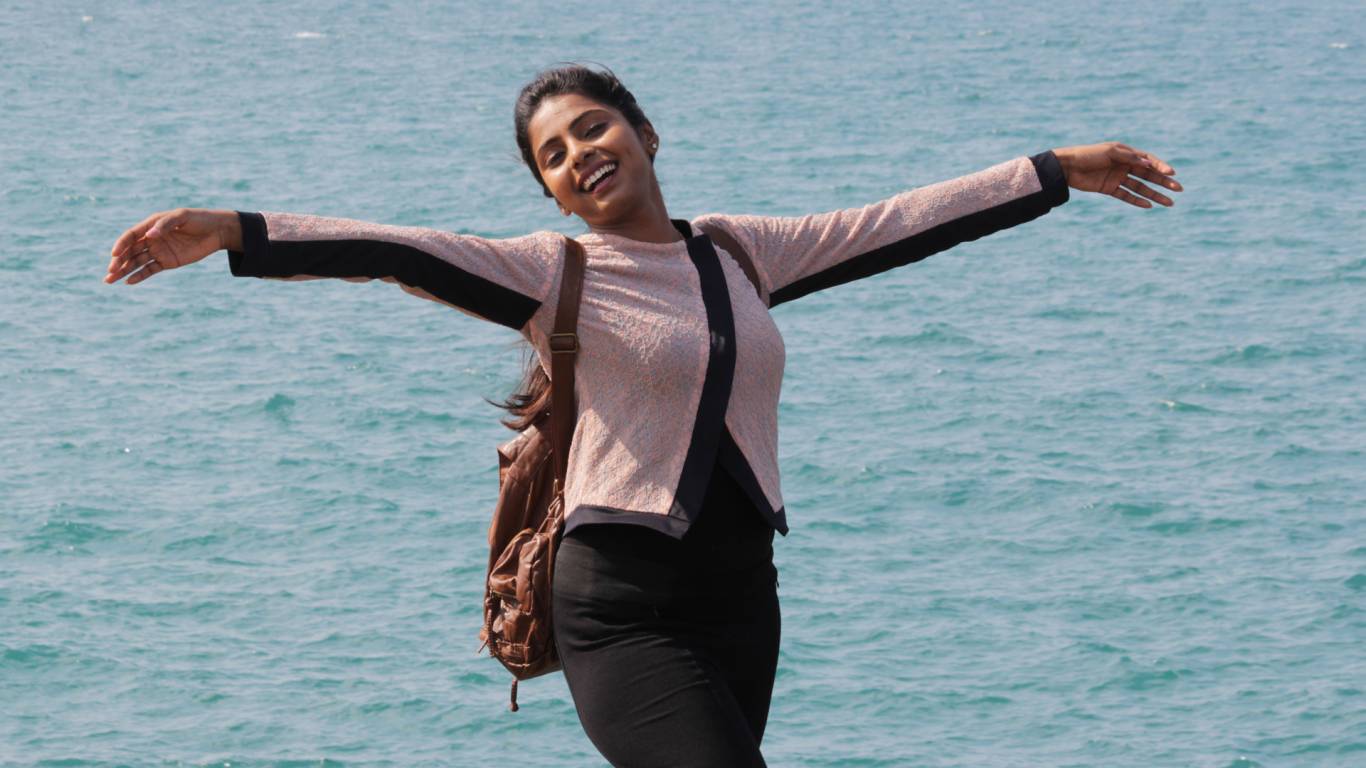 Meendum Oru Mariyathai Movie HD Wallpapers Meendum Oru